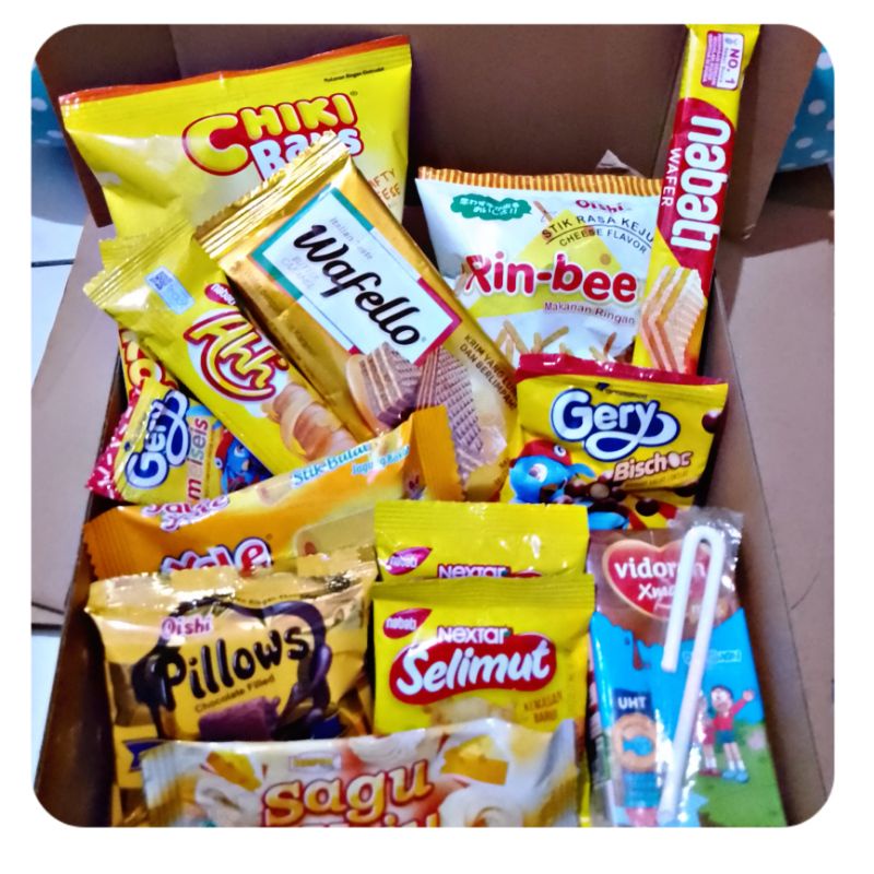 

Gift Box Snack Special Cheese/Kuning (Free kartu ucapan)