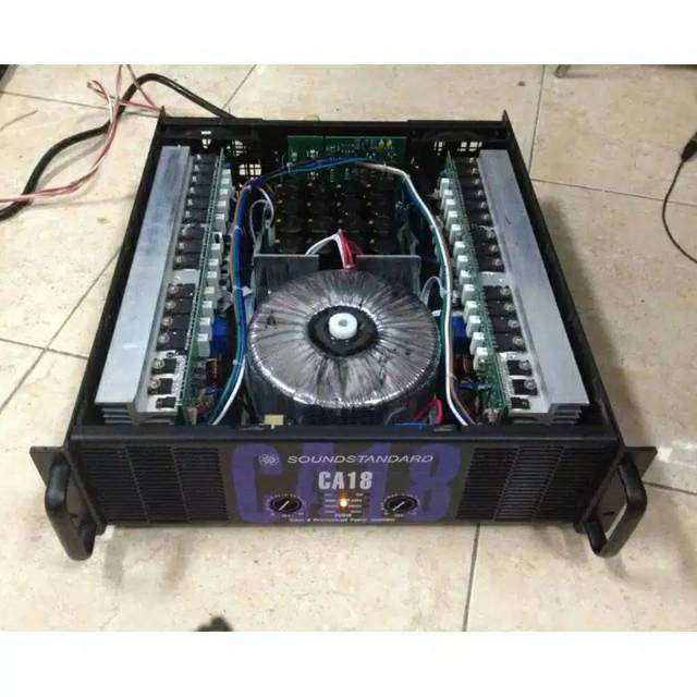 Power amplifier Soundstandard CA18 Ca18 body panjang