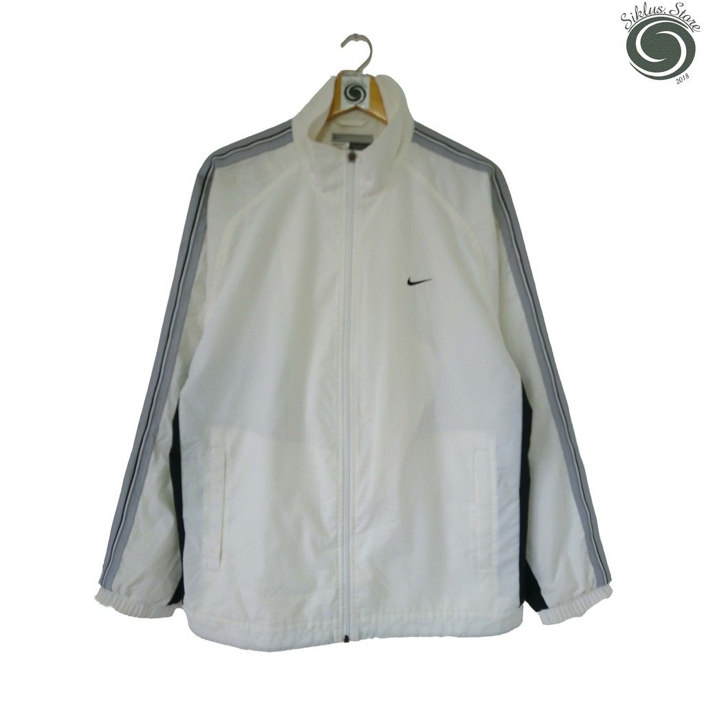Jacket Nike center swosh/ jacket nike logo kecil/nike 3 colour