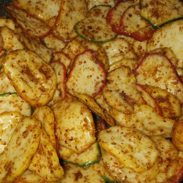 

KERUPUK SEBLAK