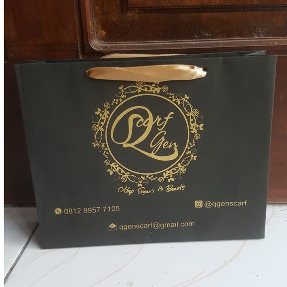 

paperbag hitam Uk P25xL6xT20 cm, sablon 1 sisi 1 warna, tas kertas, paperbag wedding, paperbag butik