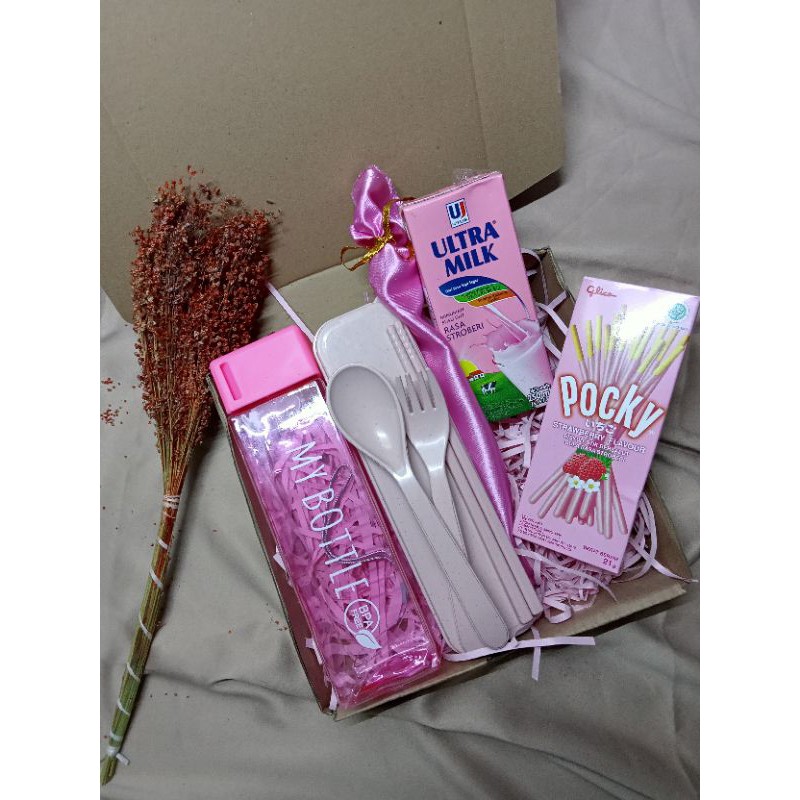 

pink hampers