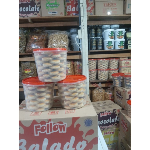

Kue kacang jember original isi 900grm