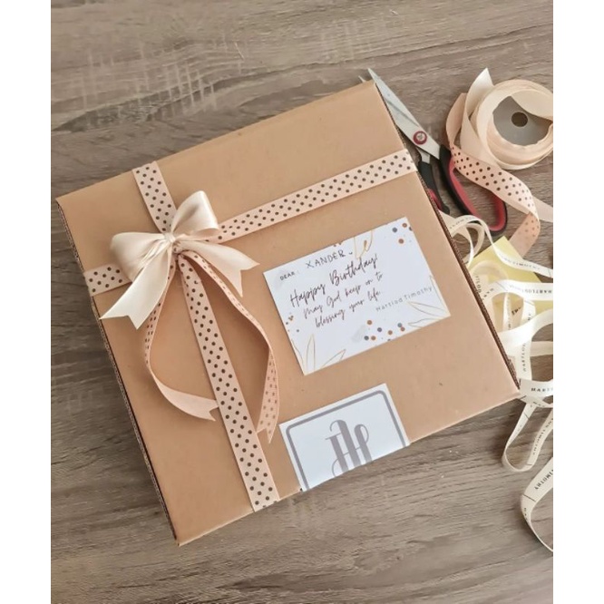 

Birthday Packaging fee