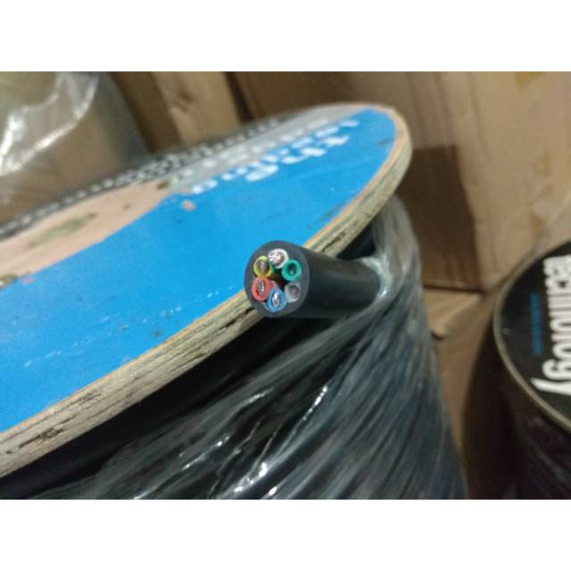 Kabel speaker isi 6 x 2.5 THE TITANS / Meter