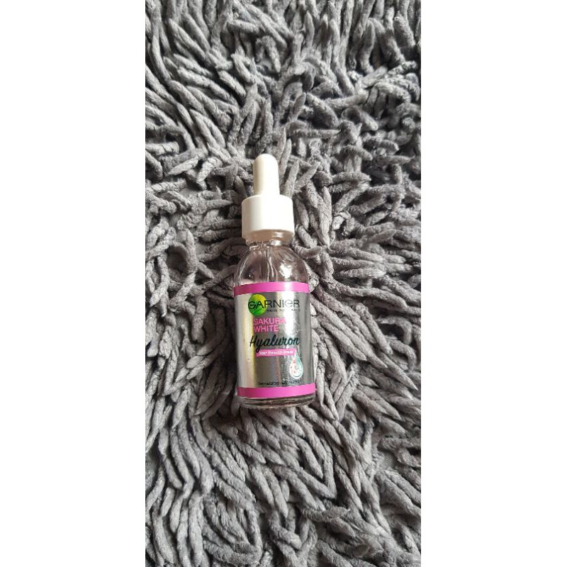 Garnier Sakura White Hyaluron