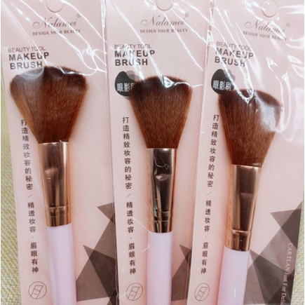 BEAUTY BRUSH, KUAS BEDAK BLUSH ON