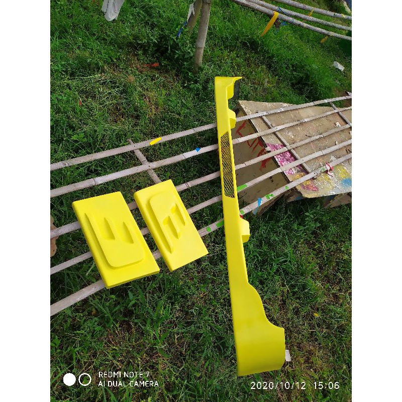 Spoiler/bemper tambahan