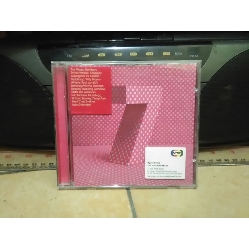 CD audio SEVEN (7)