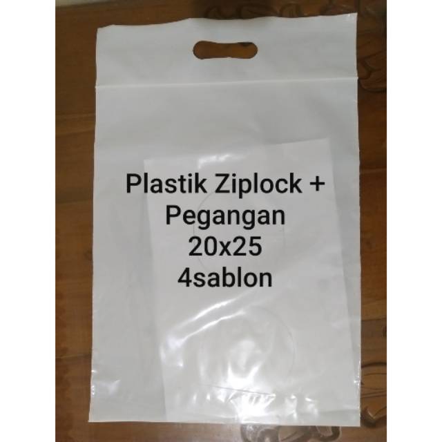 

Plastik Ziplock + pegangan + sablon 1 sisi 1 warna, tersedia warna putih susu dan hitam