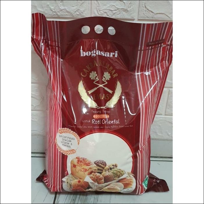 

CAKRA KEMBAR EMAS Tepung Terigu untuk Roti Oriental 5 KG