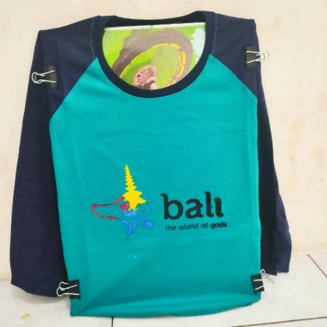 

Kaos sablon/lukis