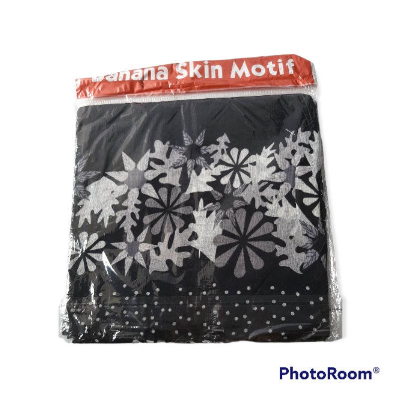 BANANA SKIN MOTIF WARNA HITAM BY UMAMA SCARF