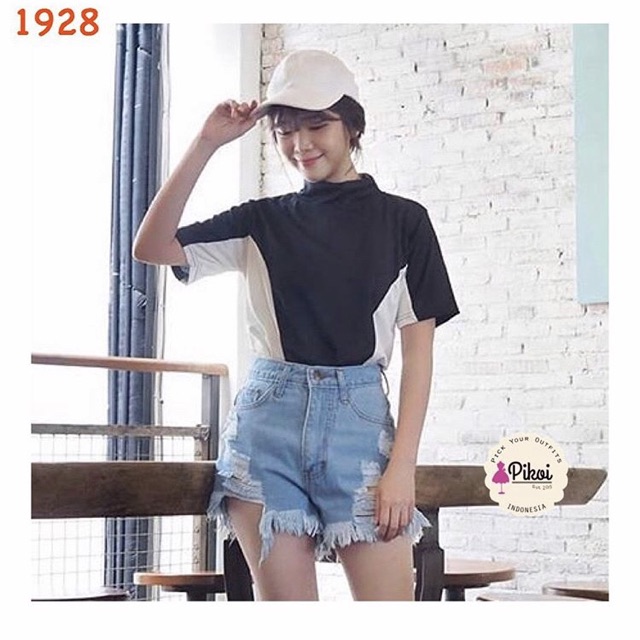 Kaos putih wanita / kaos hitam cewek / kaos hitam putih / kaos cewek lucu / kaos wanita cantik /1928