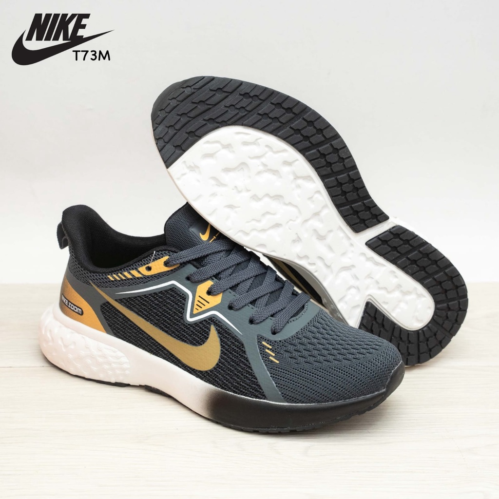 SEPATU COWOK NK  ZOOM X T73M