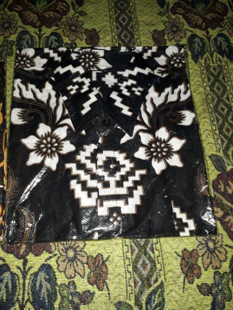 Kemeja/hembatik/bajubatik/pakaianbatik/pakaianpria/batikpria/batikbagus/batikcowok Semi Labirin