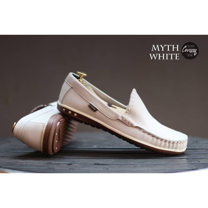 SEPATU PRIA SEPATU PRIA SLIP ON CASUAL CEVANY MYTH KULIT ORIGINAL - PUTIH, 39