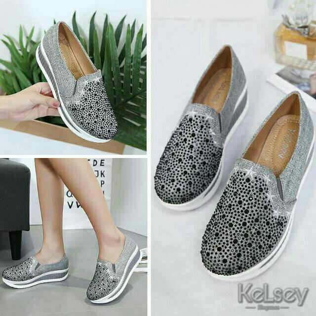 SEPATU KELSEY