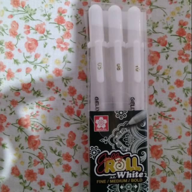 

sakura Gelly Roll White set