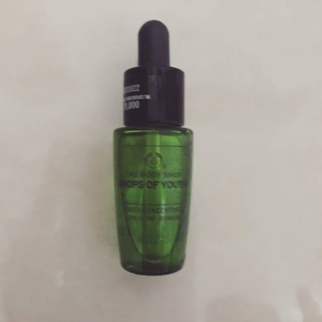 The body shop Drop of youth consentrate (sample) size 7 ml