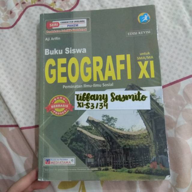 Buku Siswa Geografi Untuk Kelas Xi Mediatama By Aji Arifin Shopee Indonesia