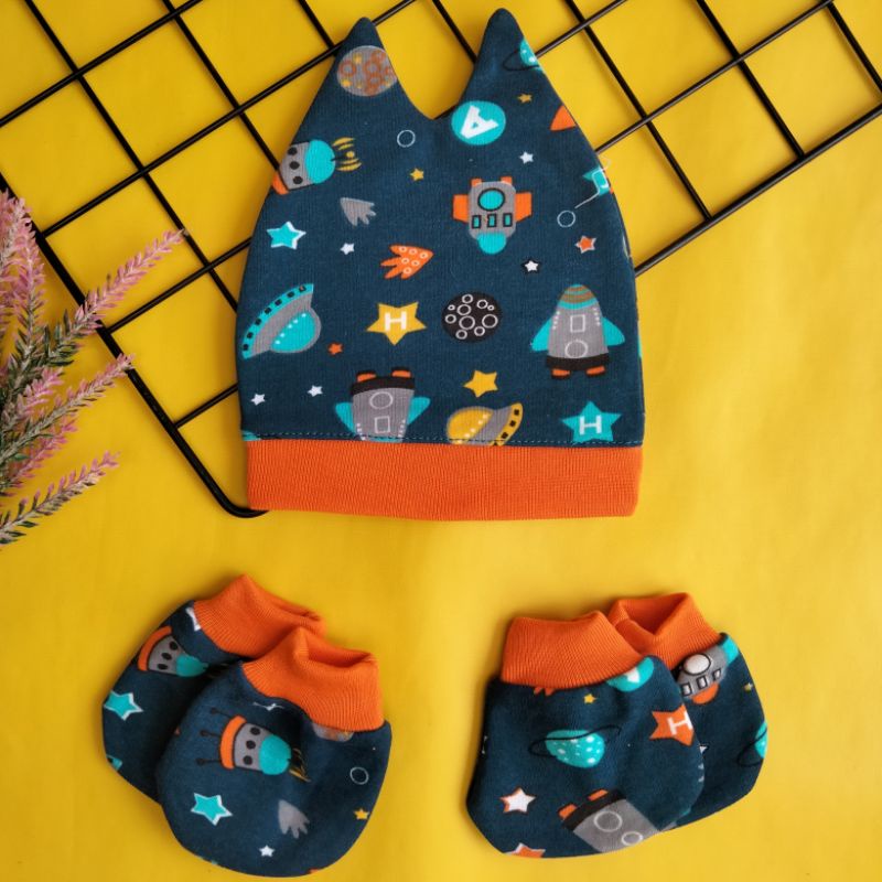 set topi sarung tangan kaki bayi printing