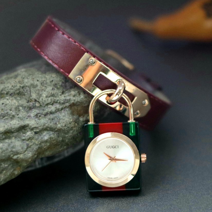 Jam Tangan Wanita - Jam Tangan Model GEMBOK / Aksesoris Fashion