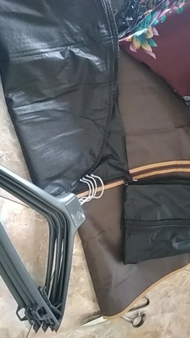 Cover Jas Pelindung Jas Baju Kemeja Dan Hanger Gantungan Jas