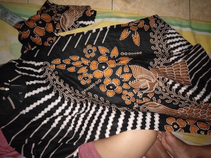 Murah Terlaris Serut Genes Jelita Tunik  Navbor Yelbor Whitbor Creambor Tunic Batik Hrb026 Doby  Dob