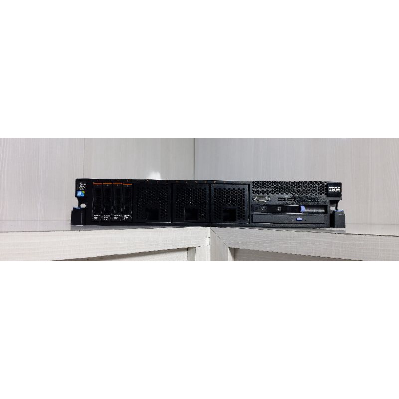 Server Ibm System X3650 M3 2UXeon E5506 x1 Ram 32Gb Hdd 600Gb