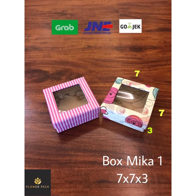 

Gift Box 7x7x3 Mika Kotak Kado Souvenir Bingkisan Hadiah Bungkus Kado