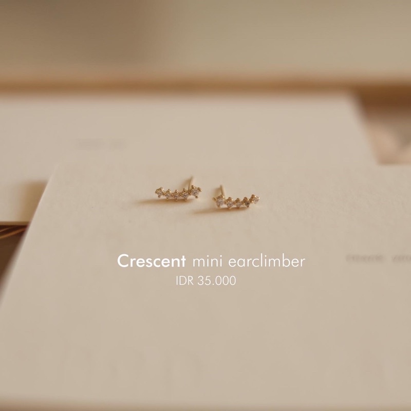 Ark.co - Crescent earrings anting earclimber kristal mini