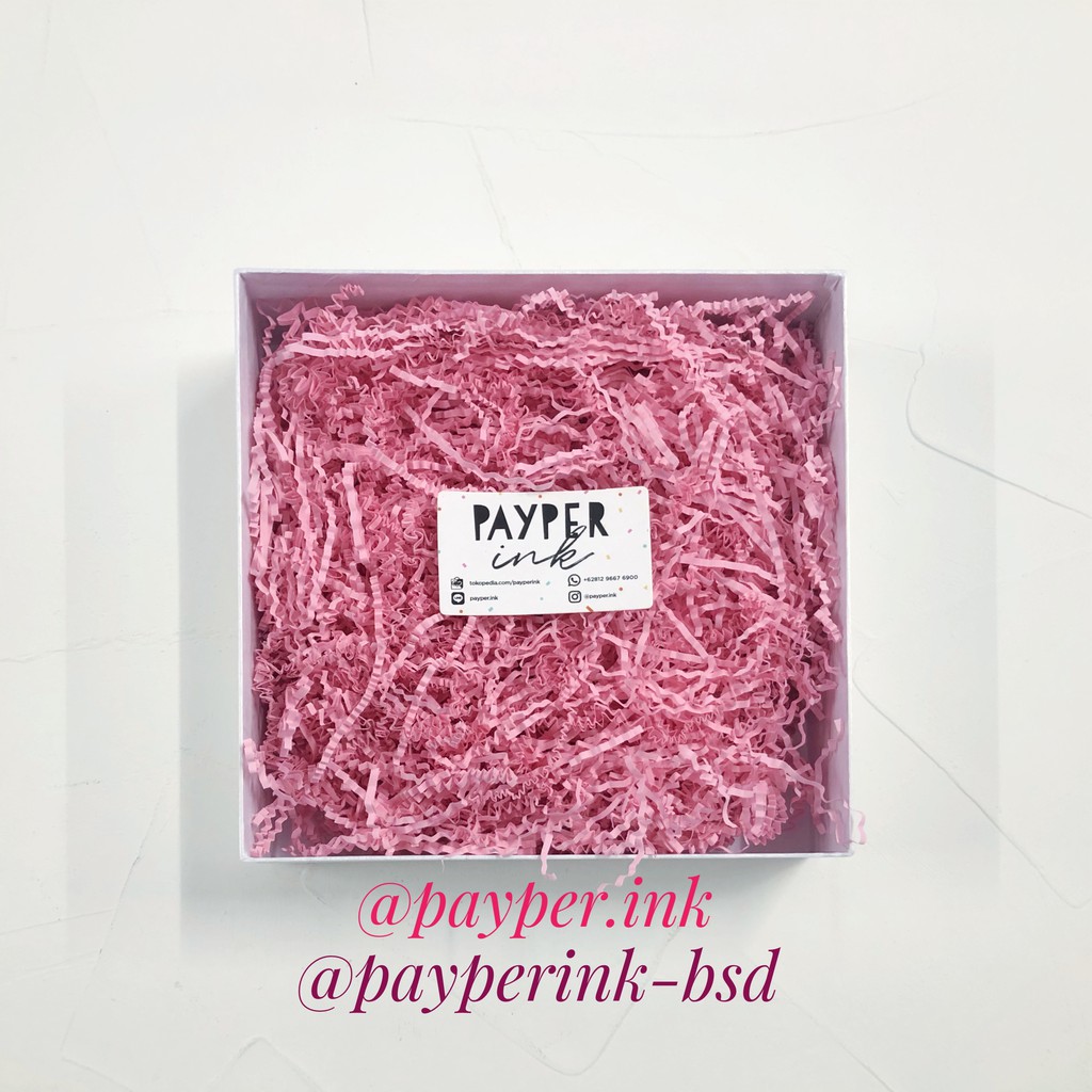 

200 gr Simple Matte Cotton Candy Pink shredded paper crinkle cut