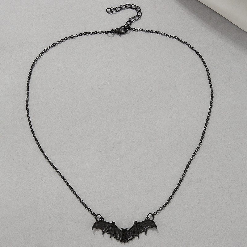 Kalung Rantai Liontin Kelelawar Halloween Warna Hitam Gaya Punk Untuk Wanita