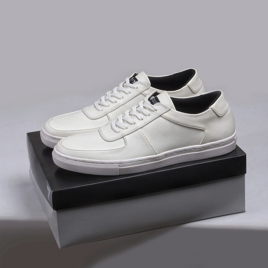 FAMO WHITE |Reyl x FORIND| Sepatu Putih Casual Sneakers Kasual Polos Original Pria Cowok Footwear