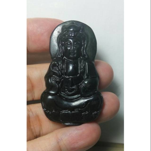 Liontin Blackjade Kwan Im 2