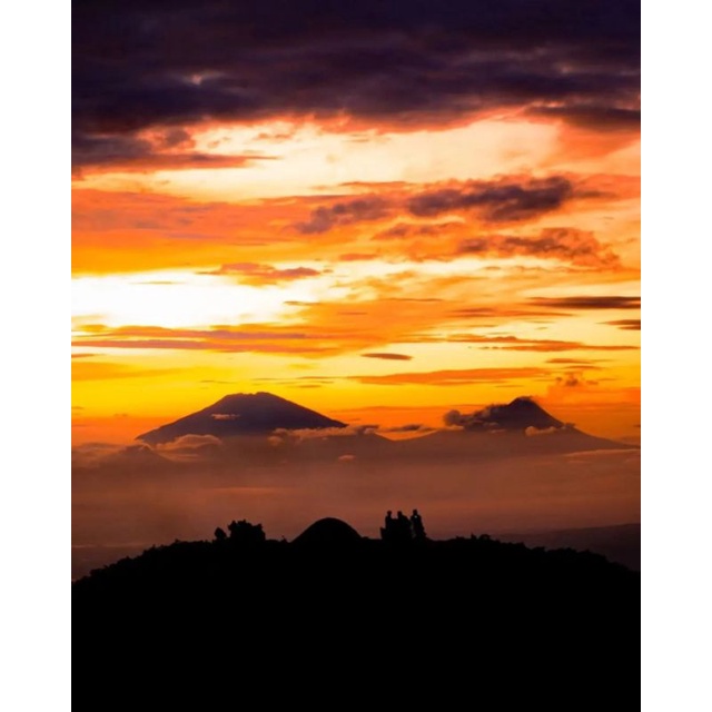 Merchandise Open Trip Gunung Papandayan