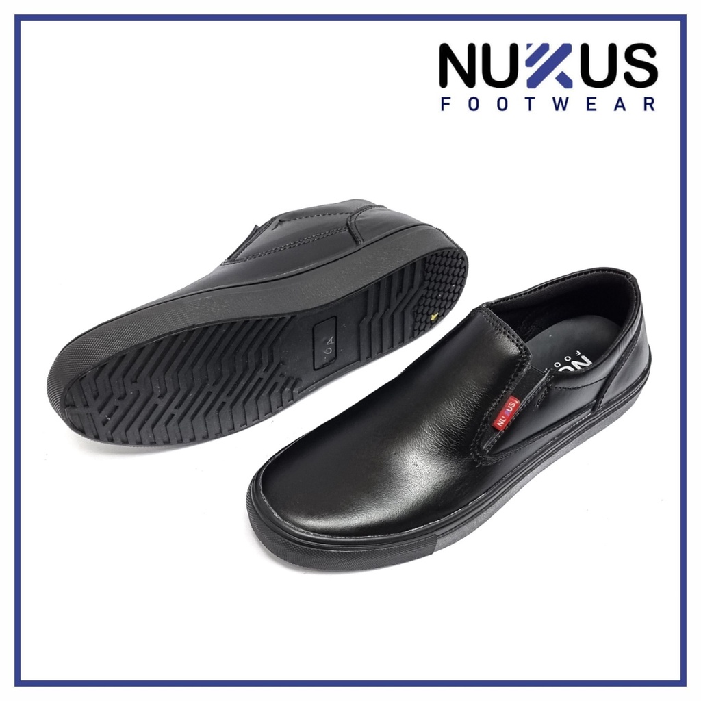 Nukus Sepatu Pria Kasual Slip On Classic Kulit Sapi Asli Hitam - NKS