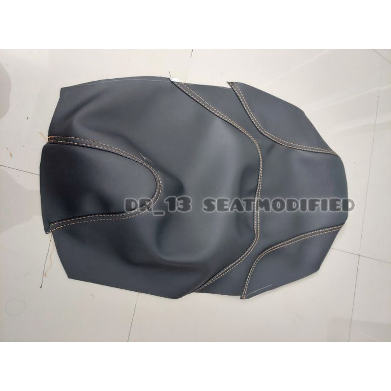 COVER KULIT JOK MBTECH  CARRERA MOTOR  SCOOPY BEAT VARIO NMAX PCX ADV