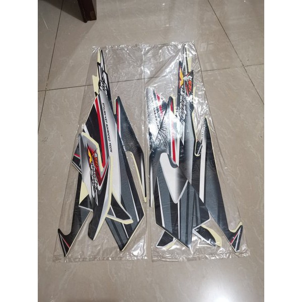 Stiker Bodi & Lis Body & Striping Supra X 125 2006 Hitam Silver