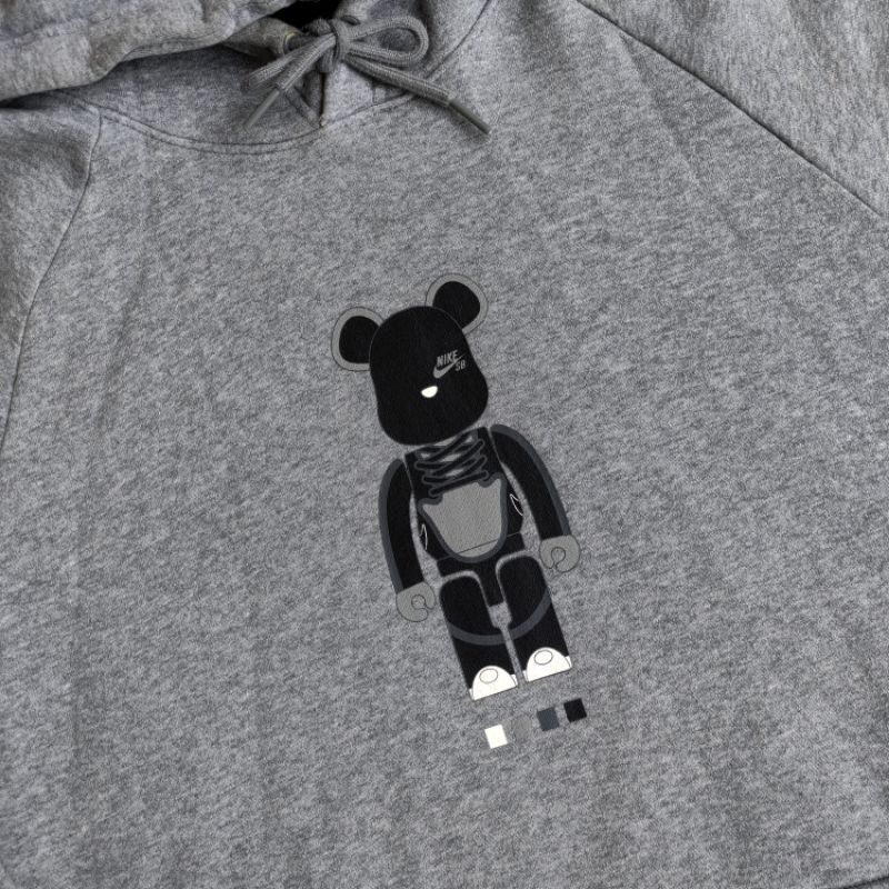 NIKE SB X MEDICOM BEARBRICK HOODIE