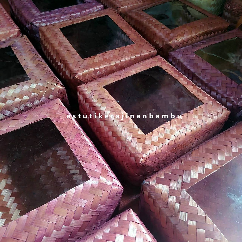 Sepasang Besek Mika Warna  30 x 30 x 10 cm/Besek Jumbo/Besek Besar/Besek Warna Jumbo/Besek Jogja