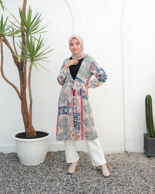 ETHNIC OUTER