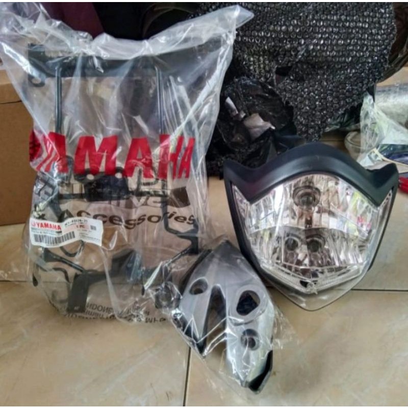 Paketan Batok Kepala Vixion Old Lampu Oval 2011