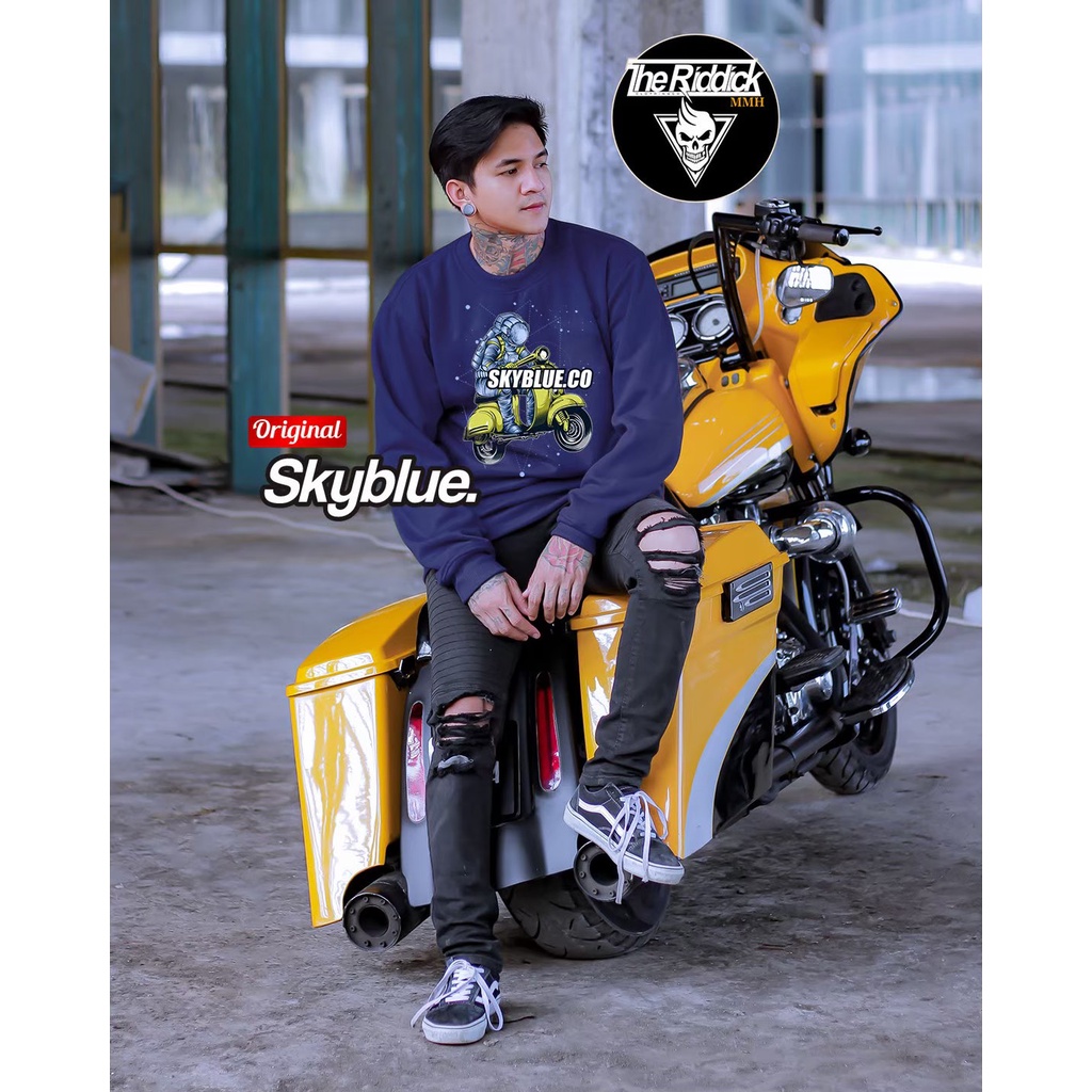 CREWNECK SKYBLUE ORIGINAL DISTRO BANDUNG/CREWNECK VESPA SKYBLUE.CO/SWEATSHIRT PRIA