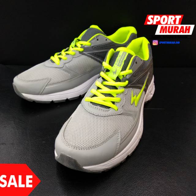  50 OFF SEPATU  RUNNING  EAGLE  ROAD RUNNER 3 VARIAN 