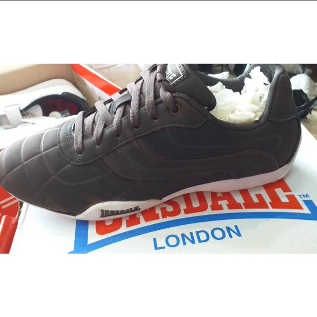 Sepatu Lonsdale kulit