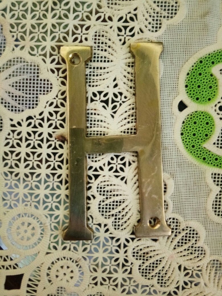 Nomor Rumah Kuningan H Tinggi 10 Cm Classic Antique Huruf H Angka Nomer Angka Huruf Rumah Dekorasi