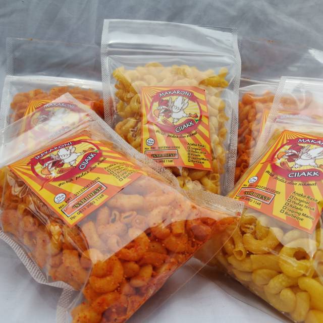 

Makaroni ciiak 170 gram, renyah,gurih, mantap!!