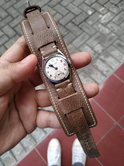 Jam tangan kuno vintage SYLCON CHRONOMETER